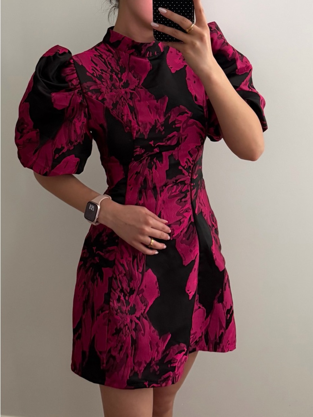 Women's Floral Puff-Sleeve Mini Dress in Magenta and Black